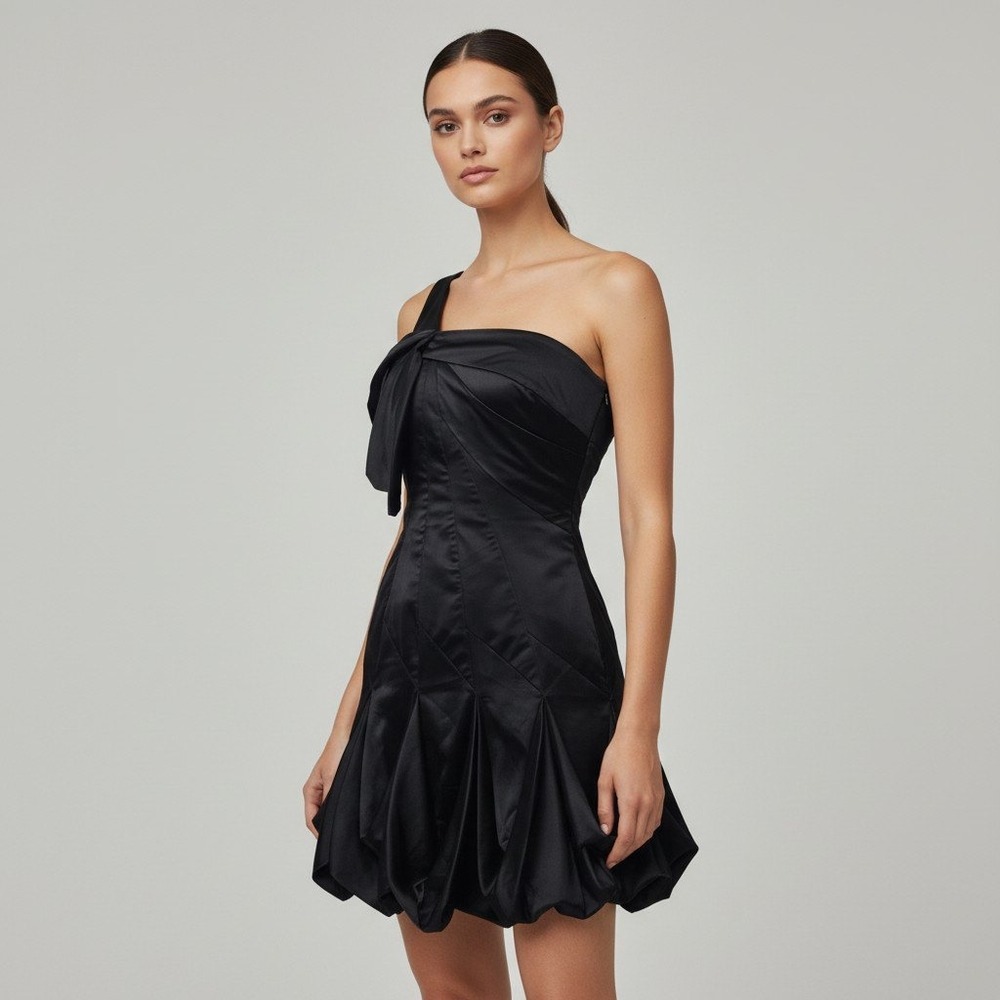 Karen Millen Black Silk One Shoulder Bubble Hem Cocktail Dress US 4 UK 8 A09W